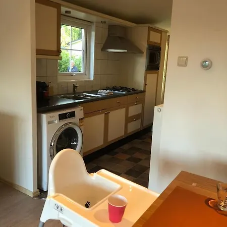 אתר קמפינג Luxe Vakantiechalet וחנינגן